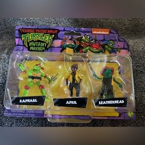 Brand New TMNT Mutant Mayhem 2” 3 Pack Mini Figures Raphael April Leatherhead